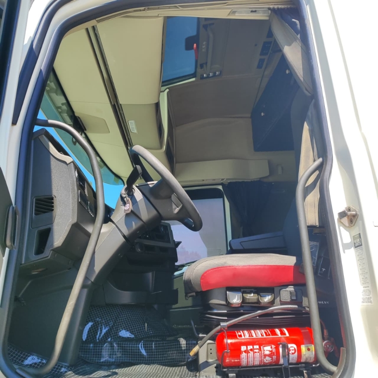 volvo fh 540 diesel 2p automatico 202113