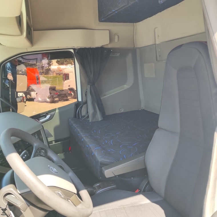 volvo fh 540 diesel 2p automatico 202114