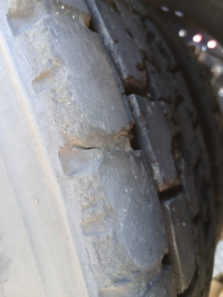 mercedes-benz actros 2548 s diesel 2p automatico 20219