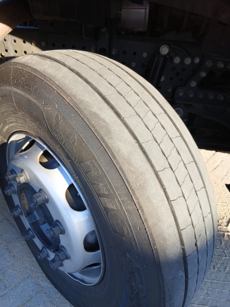 mercedes-benz actros 2548 s diesel 2p automatico 20218