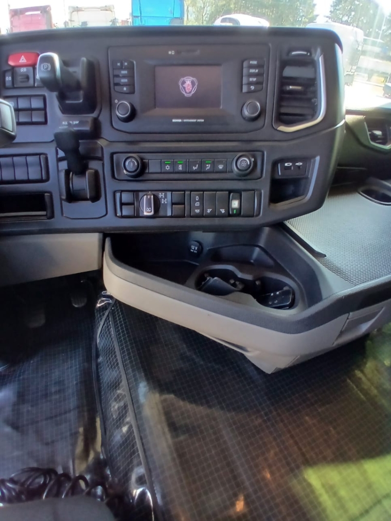 scania r 540 a 6x4 diesel 2p automatico 202122