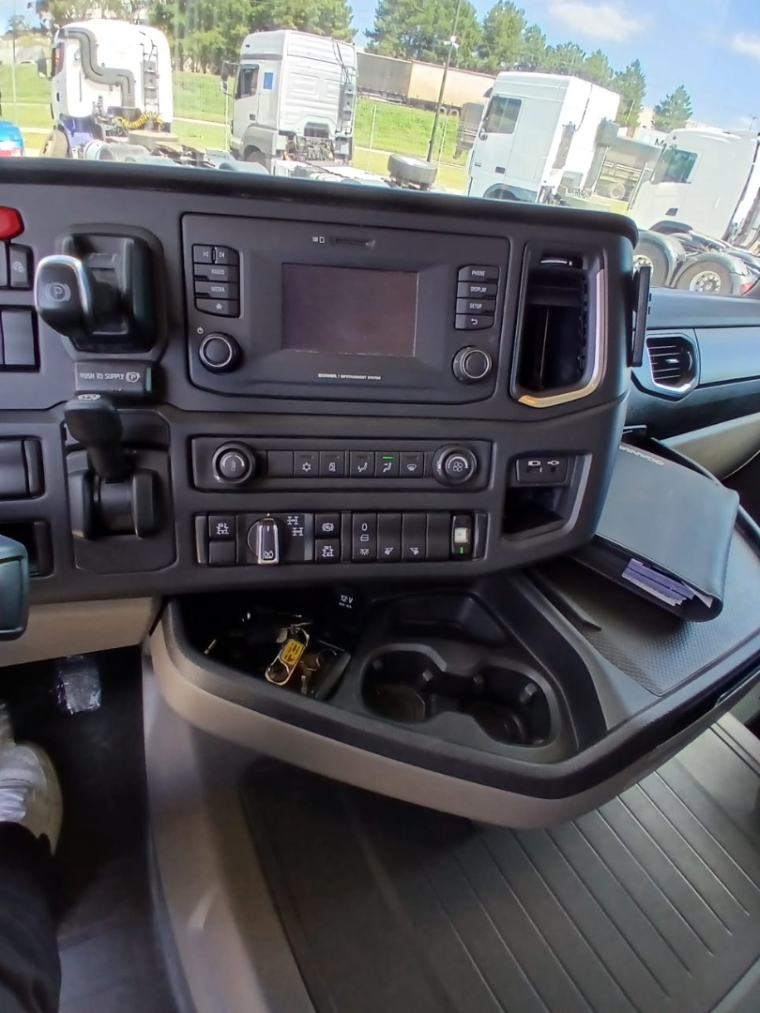 scania r 540 a 6x4 diesel 2p automatico 202115