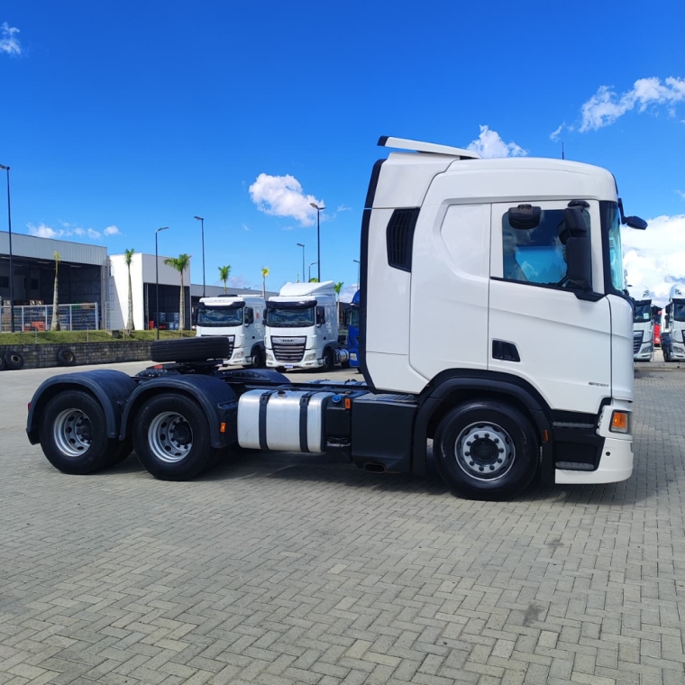 scania r 540 a 6x4 diesel 2p automatico 20213