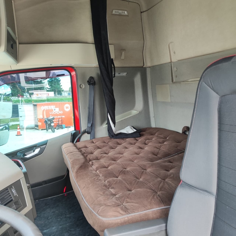 volvo fh 540 diesel 2p automatico 202012