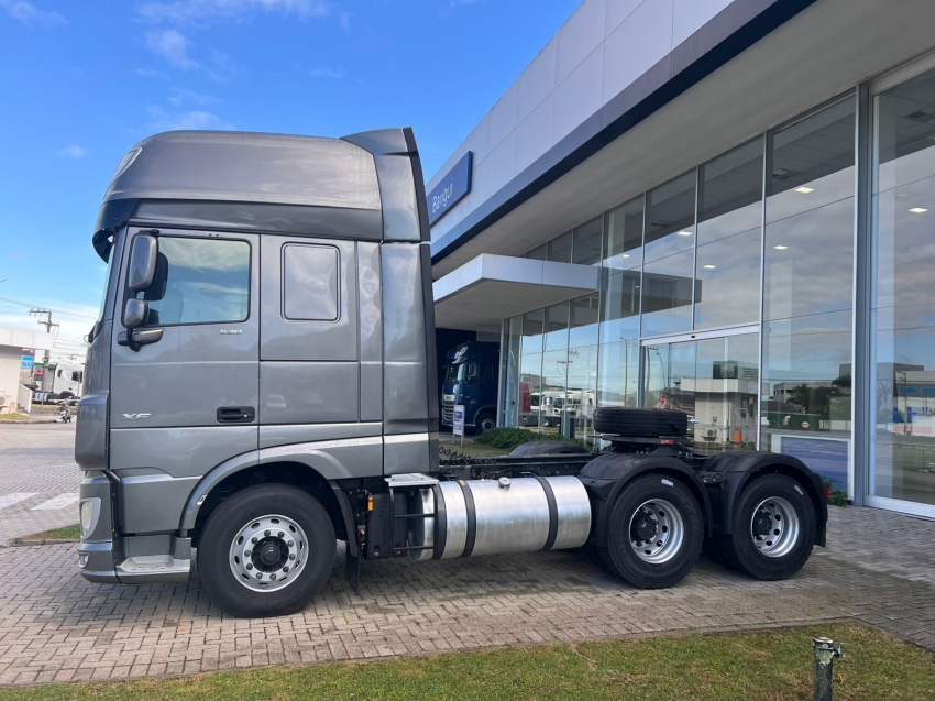 daf xf ftt 530 super space cab 6x4 diesel 2p automatico 20231