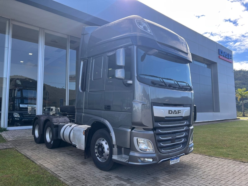 daf xf ftt 530 super space cab 6x4 diesel 2p automatico 20235