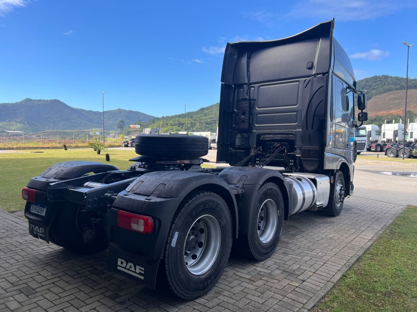 daf xf ftt 530 super space cab 6x4 diesel 2p automatico 20236