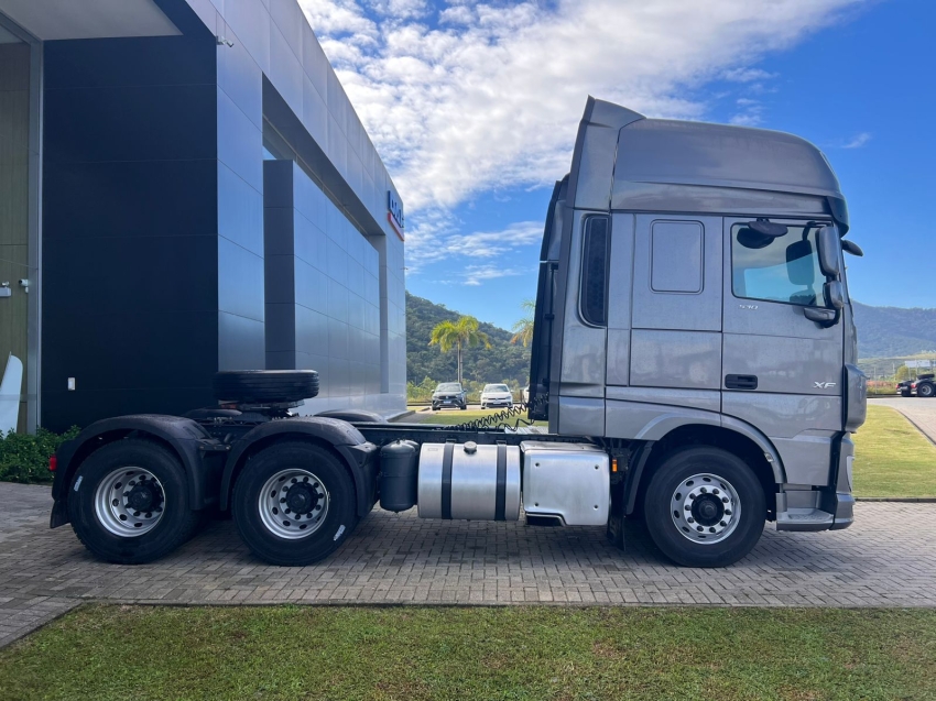 daf xf ftt 530 super space cab 6x4 diesel 2p automatico 20239