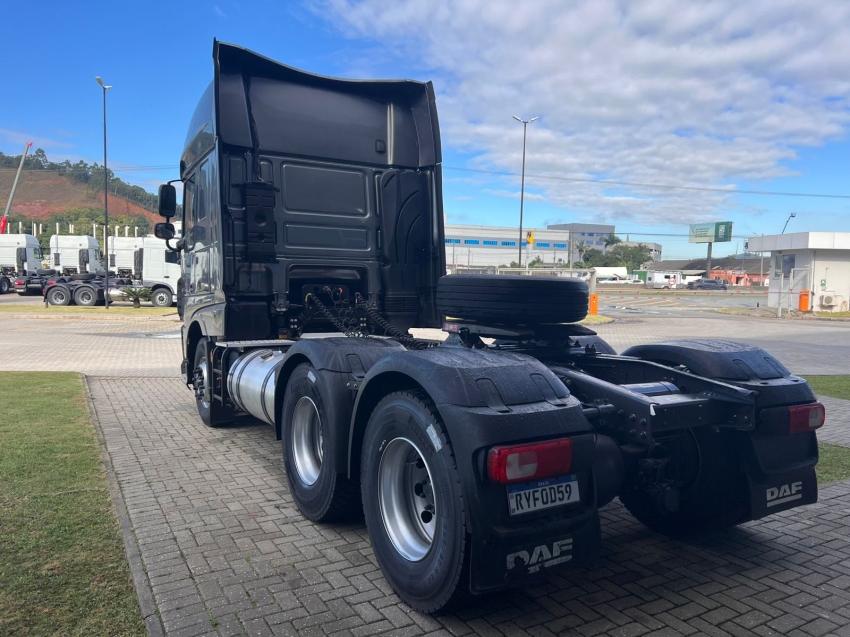 daf xf ftt 530 super space cab 6x4 diesel 2p automatico 202313