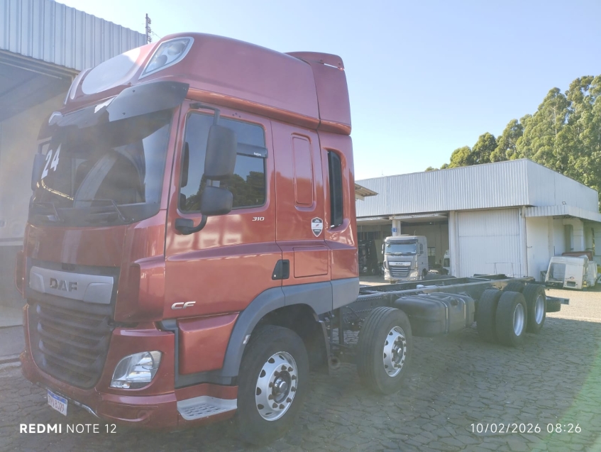 daf cf 300 fac - 7l diesel 2p automatico 20242