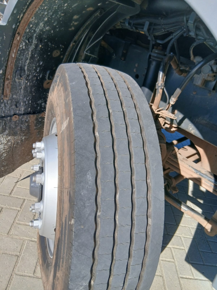 daf xf 105 fts 510 6x4 super space cab diesel 2p automatico 201812