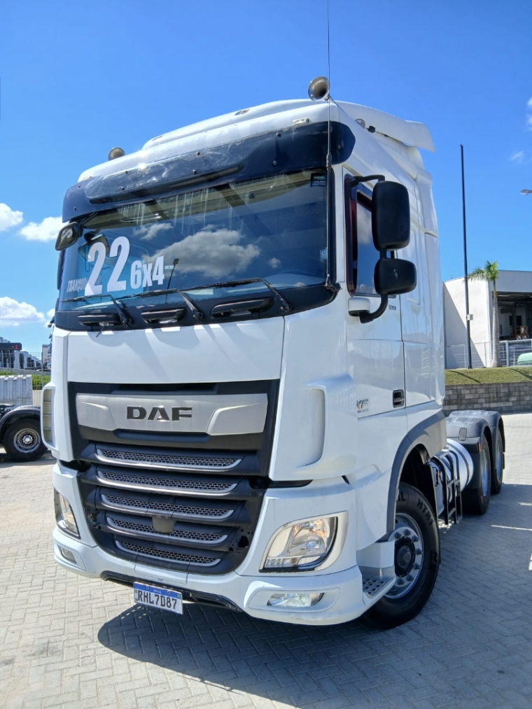 daf xf ftt 530 sc comfort diesel 2p automatico 2022