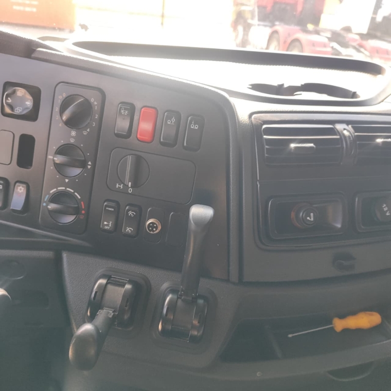 mercedes-benz axor 2544 s diesel 2p automatico 201421