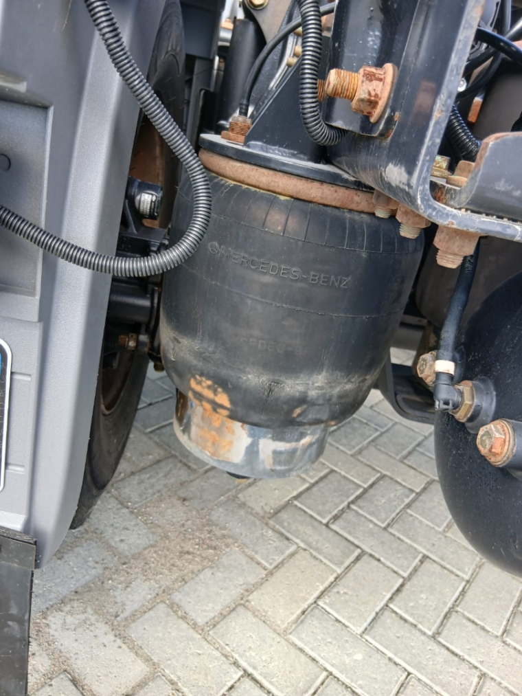 mercedes-benz axor 2544 s diesel 2p automatico 20147