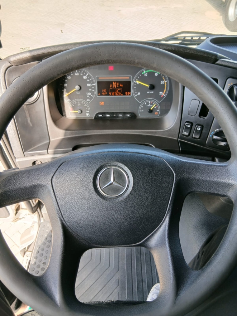 mercedes-benz axor 2544 s diesel 2p automatico 201420