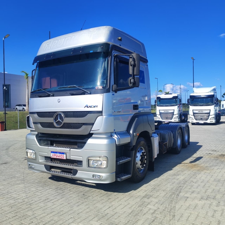 mercedes-benz axor 2544 s diesel 2p automatico 2014