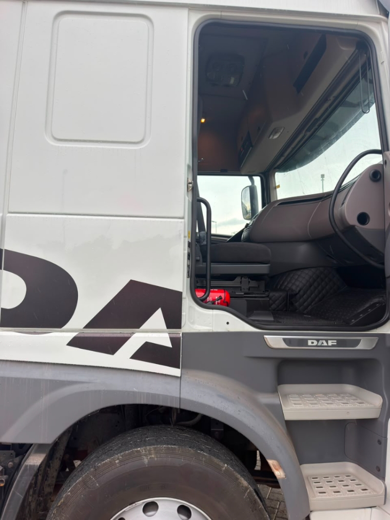 daf xf ftt 530 6x4 euro 6 diesel 2p automatico 20236
