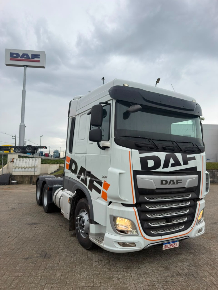 daf xf ftt 530 6x4 euro 6 diesel 2p automatico 20230