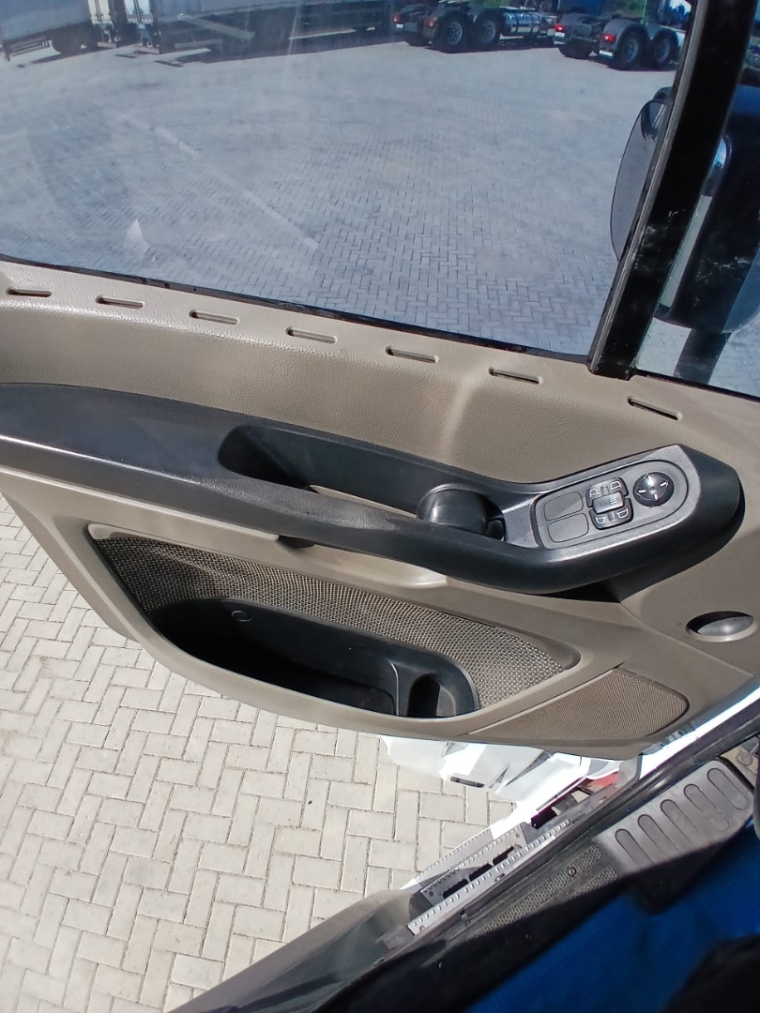 daf xf 105 ftt 510 space cab diesel 2p automatico 201913