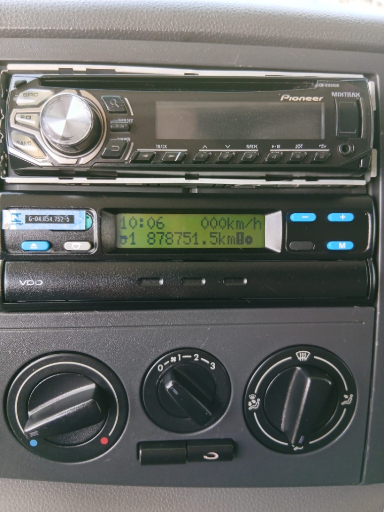 volkswagen constellation 24-280 8x2 diesel 2p manual 201425