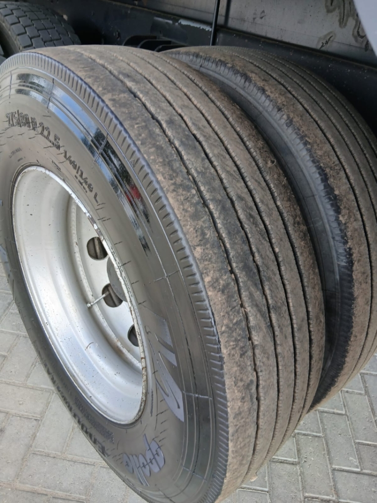 volkswagen constellation 24-280 8x2 diesel 2p manual 201416