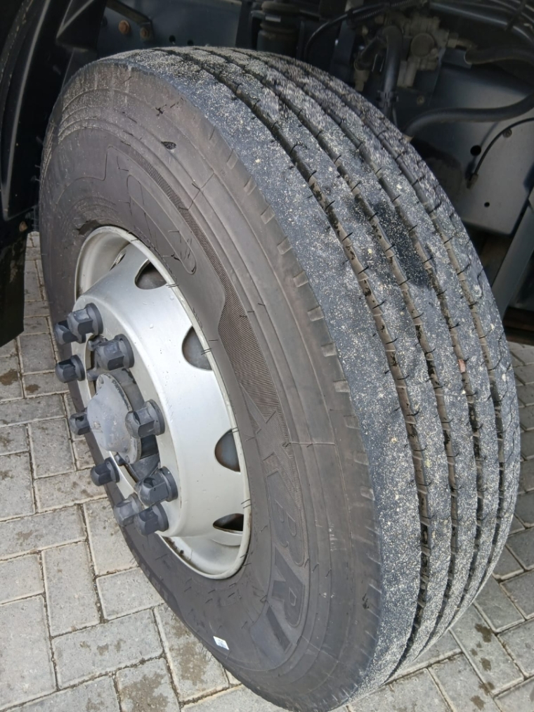 daf cf 410 fts 6x2 space cab diesel 2p automatico 20209