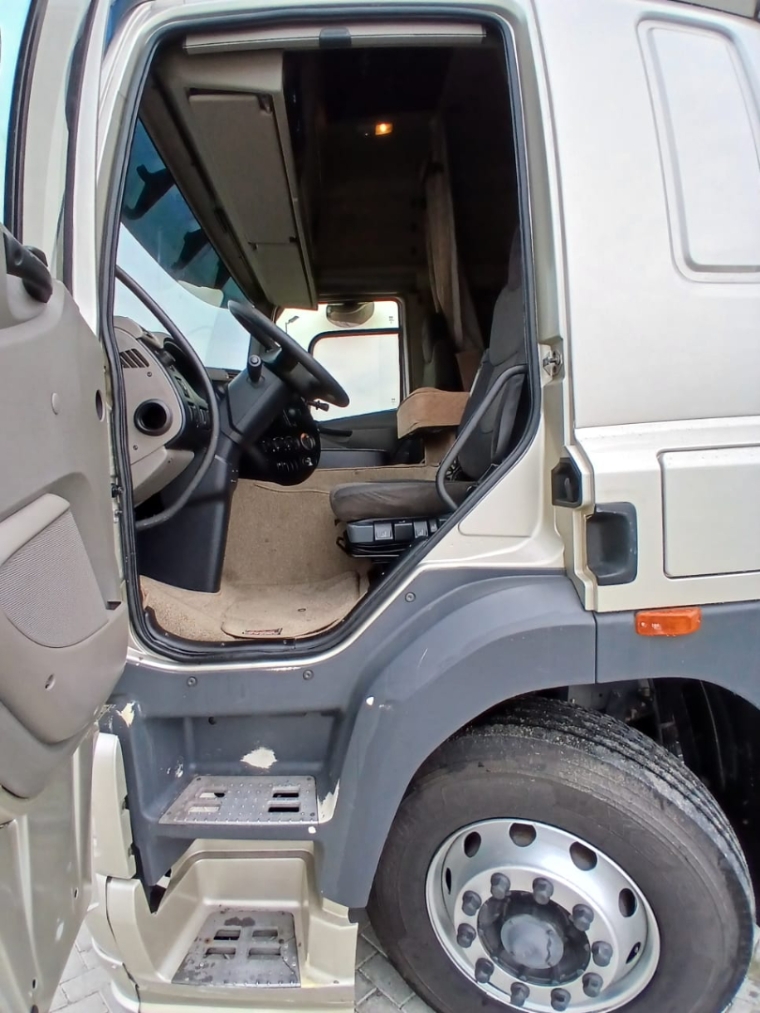 daf cf 410 fts 6x2 space cab diesel 2p automatico 202015