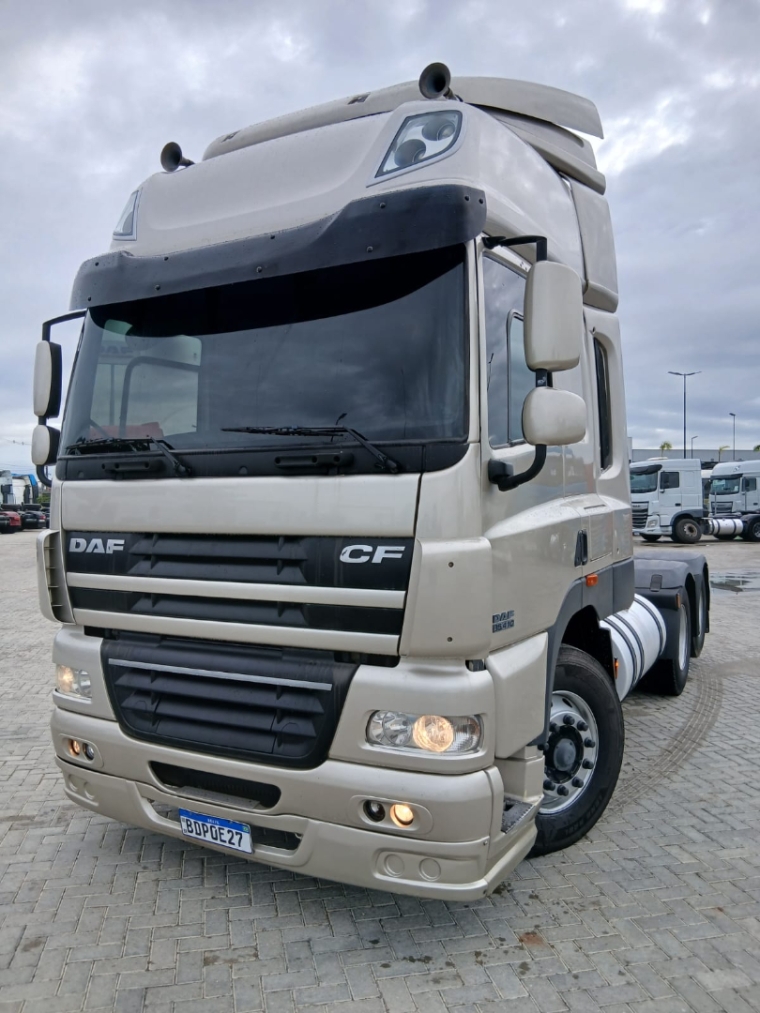 daf cf 410 fts 6x2 space cab diesel 2p automatico 2020