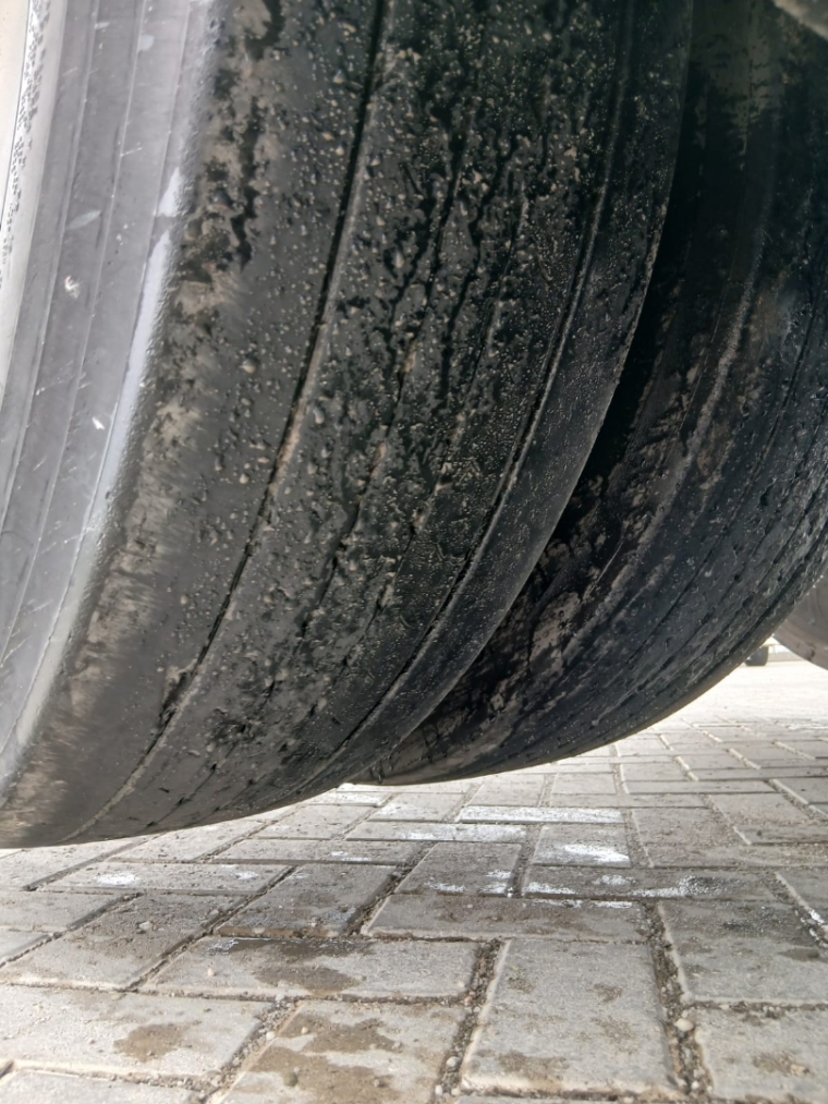 daf cf 410 fts 6x2 space cab diesel 2p automatico 202011