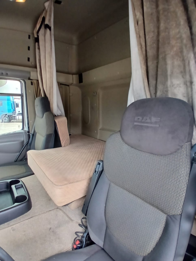 daf cf 410 fts 6x2 space cab diesel 2p automatico 202017
