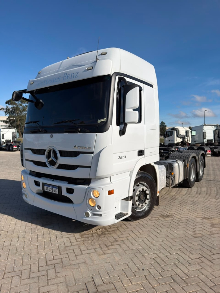 mercedes-benz actros m.benz/actros 2651s6x4 diesel 2p automatico 20211
