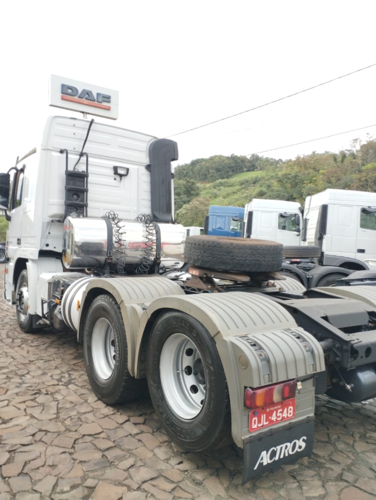 mercedes-benz actros 2546 ls diesel 2p automatico 20195