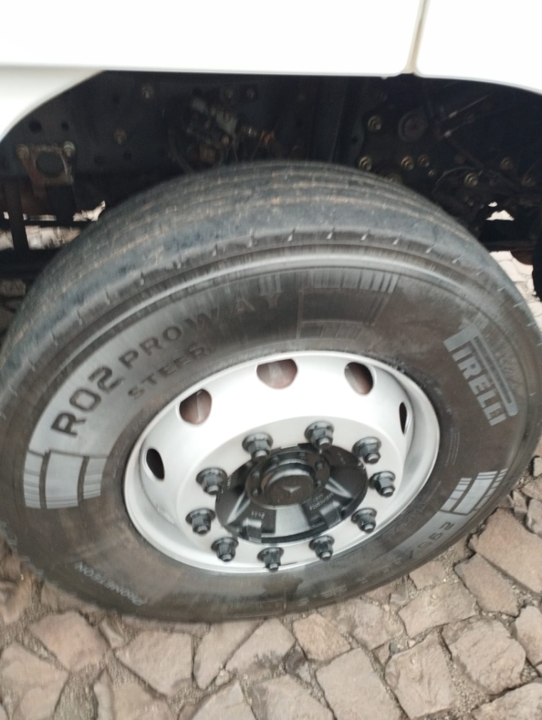 mercedes-benz actros 2546 ls diesel 2p automatico 201911