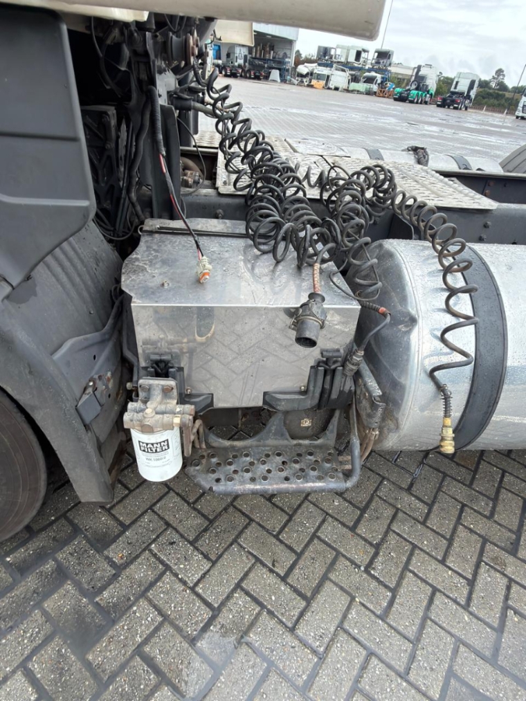 scania r 480 diesel 2p automatico 201311