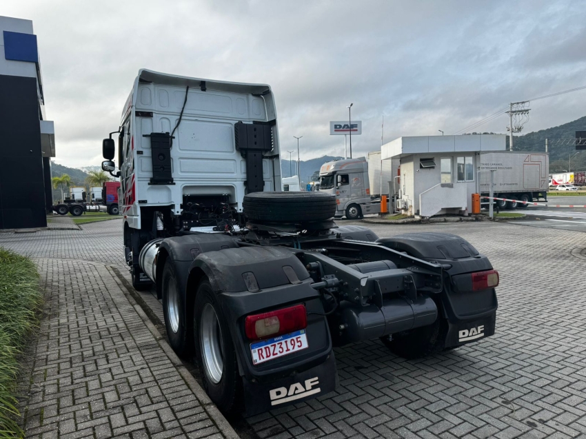 daf xf 105 xf105 ftt 510 6x4 diesel 2p automatico 202013