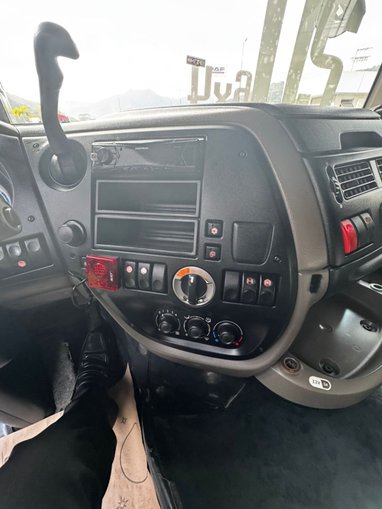 daf xf 105 xf105 ftt 510 6x4 diesel 2p automatico 202025