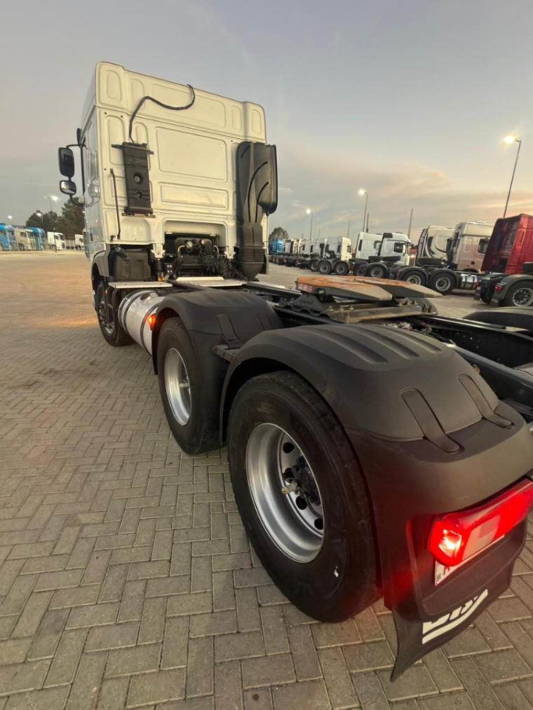 daf xf ftt 530 6x4 diesel 2p automatico 202111