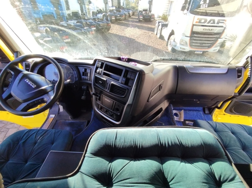 iveco stralis 600s44t 6x2 diesel 2p automatico 202017