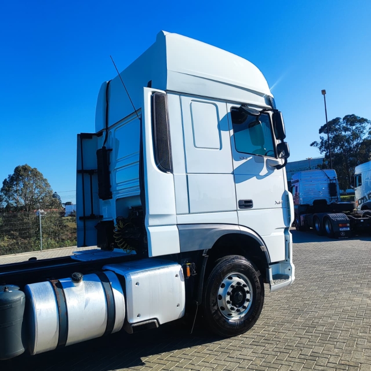daf xf 530 super space cab 6x4 euro 5 diesel 2p automatico 202116