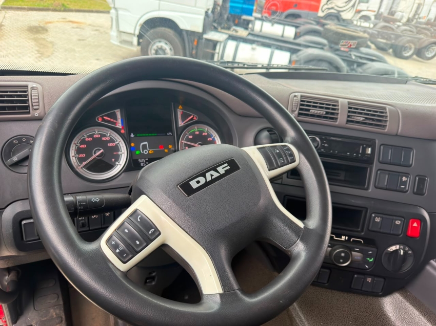 daf cf 300 8x2 euro 6 (*cf 310) diesel 2p automatico 202321