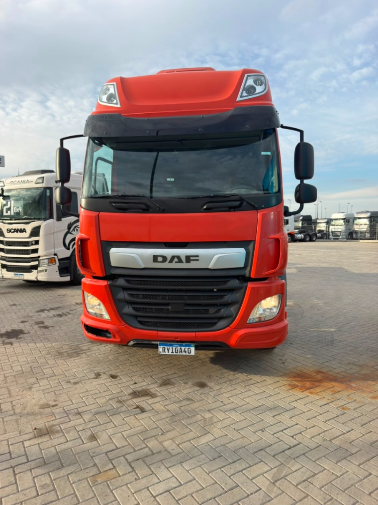 daf cf 300 8x2 euro 6 diesel 2p automatico 20231