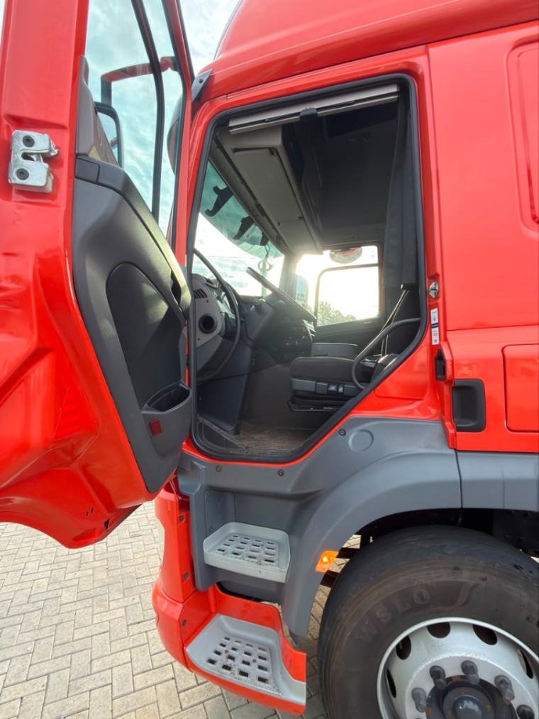 daf cf 300 8x2 euro 6 diesel 2p automatico 202311