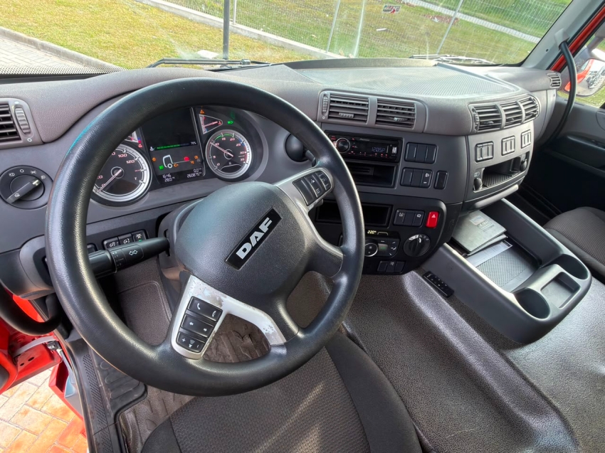 daf cf 300 8x2 euro 6 diesel 2p automatico 202315