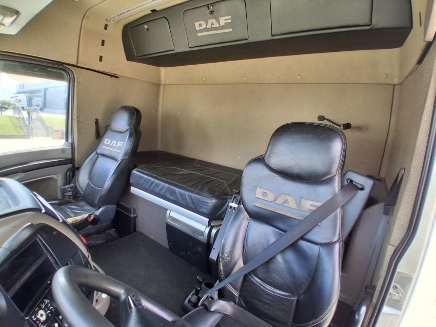 daf xf 105 fts 460 diesel 2p automatico 20205