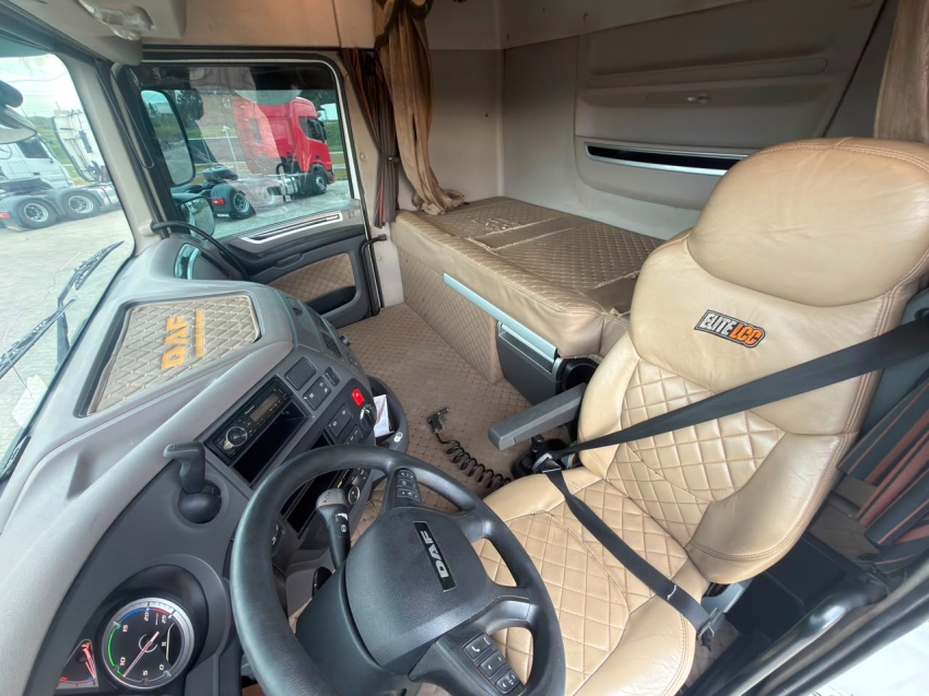 daf xf ftt 530 6x4 euro 5 diesel 2p automatico 202120