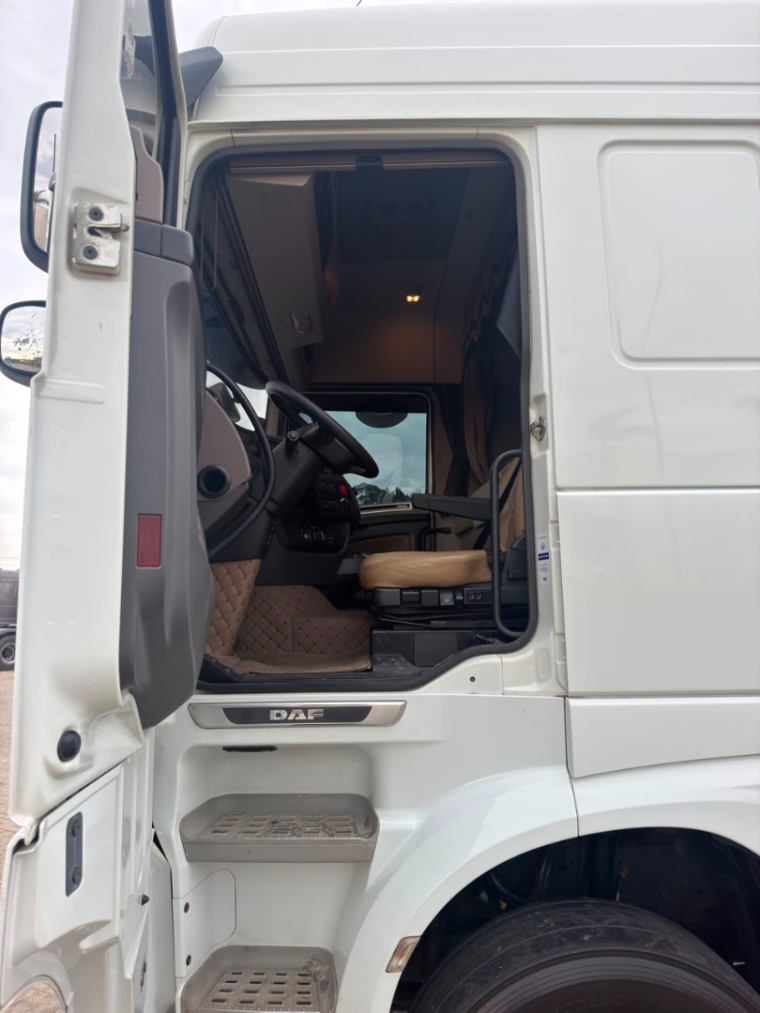 daf xf ftt 530 6x4 euro 5 diesel 2p automatico 202110