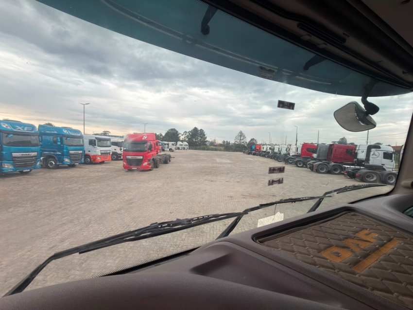 daf xf ftt 530 6x4 euro 5 diesel 2p automatico 202122