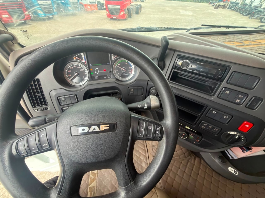daf xf ftt 530 6x4 euro 5 diesel 2p automatico 202121