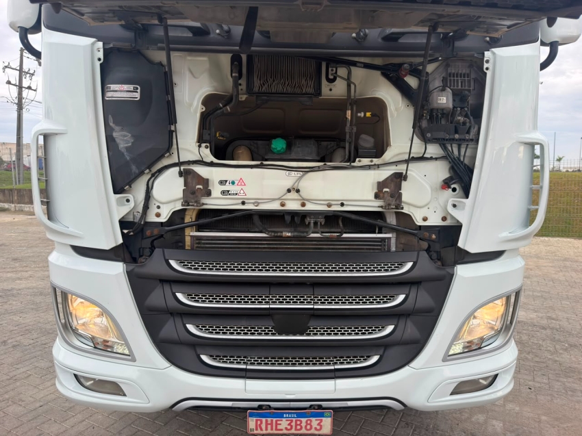 daf xf ftt 530 6x4 euro 5 diesel 2p automatico 202124