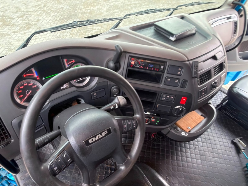 daf xf ftt 530 6x4 euro 5 diesel 2p automatico 202122